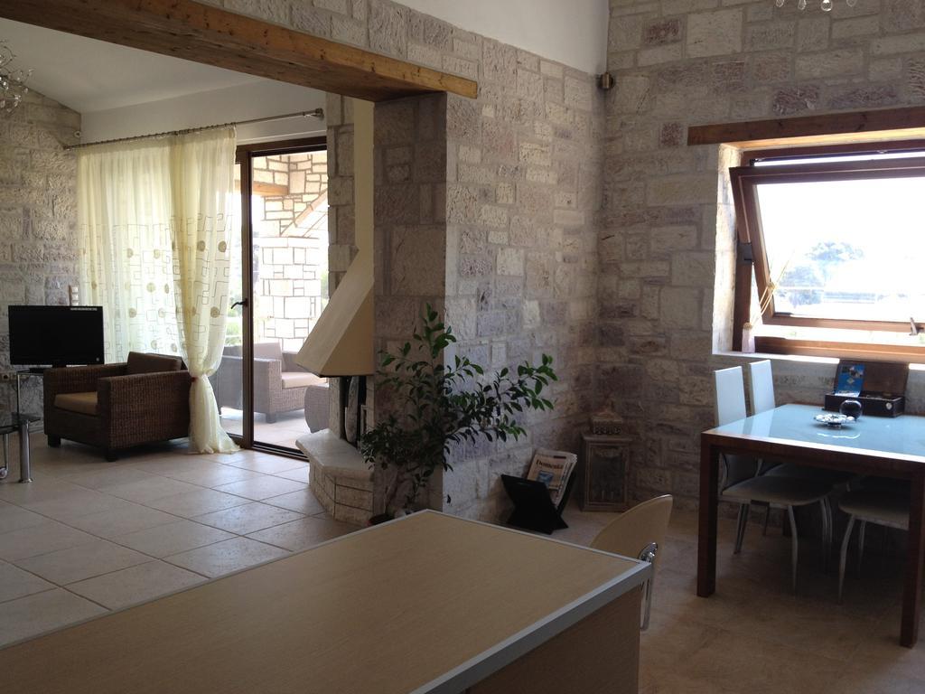 Diamond Giannopoulos Elea * Kyparissia