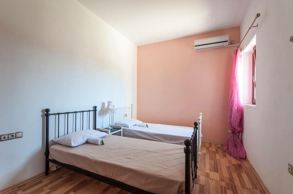 Diamond Giannopoulos Elea Kyparissia