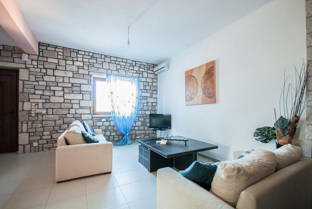 Diamond Giannopoulos Elea Apartment *